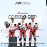 Naik podium