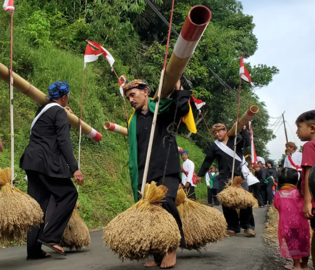 Kesenian Tradisional Rengkong